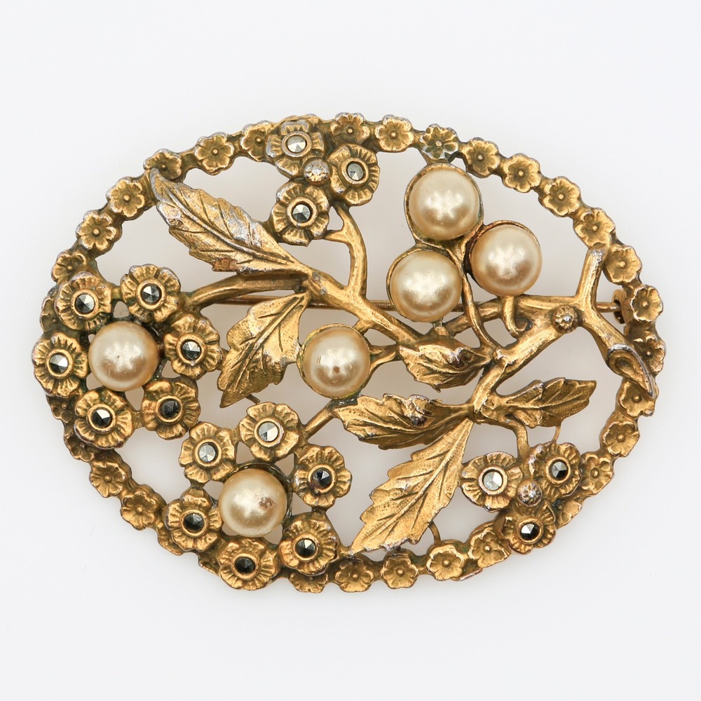 Vintage Victorian Revival‎ Simulated Pearl Marcasite Floral Oval Brooch 1930s